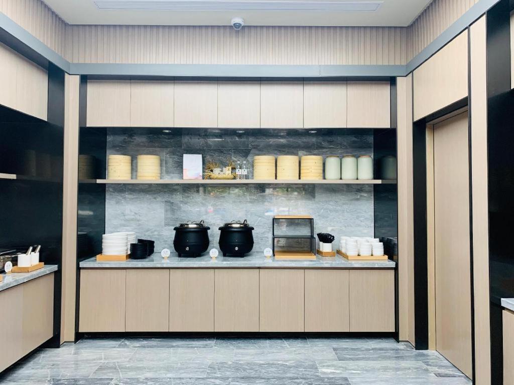 Hotel Ji Meilong Wanhui International Plaza Shanghai